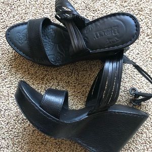 Born black platform heels